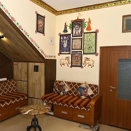 Hotel Suncity By Sharnam Nāthdwāra Eksteriør bilde